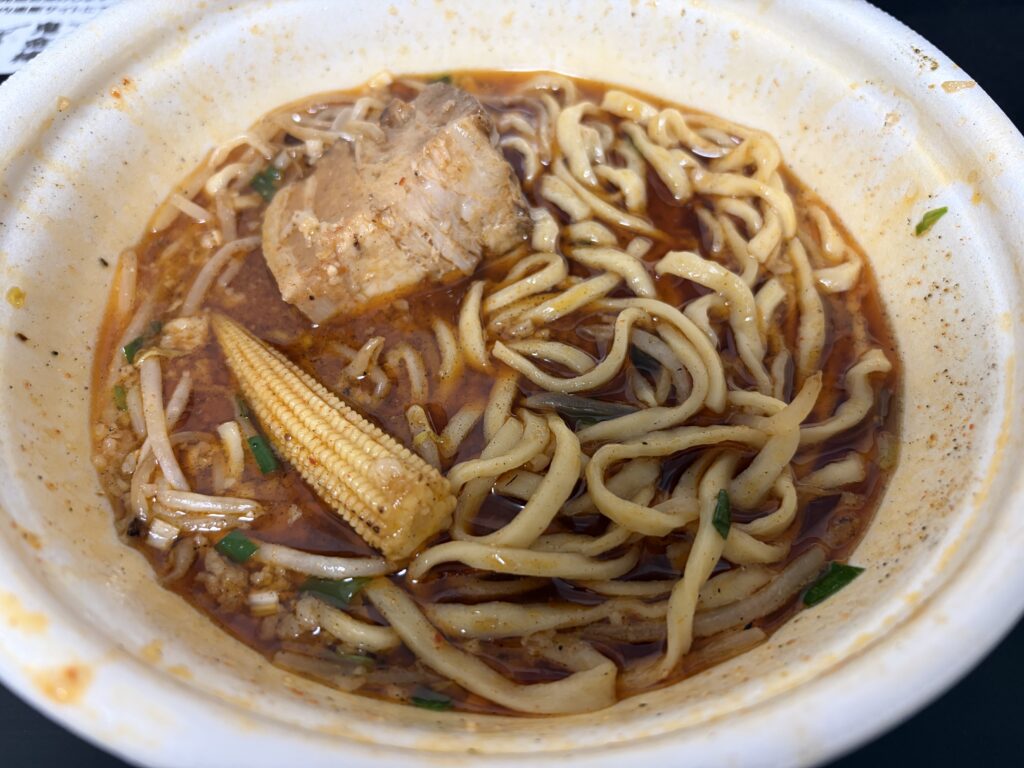 調理後の鬼金棒のからしびラーメン